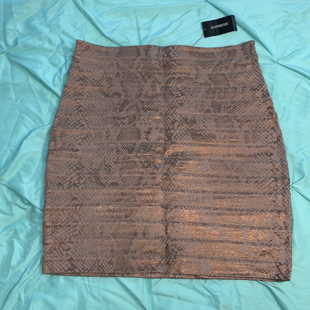 NWT Neutral Snake Skin Print Metalic Bodycon Skirt